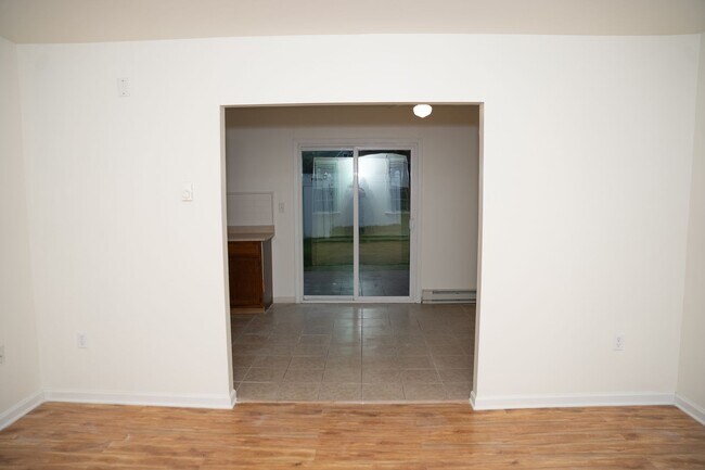 Foto del edificio - 53 E Summit St