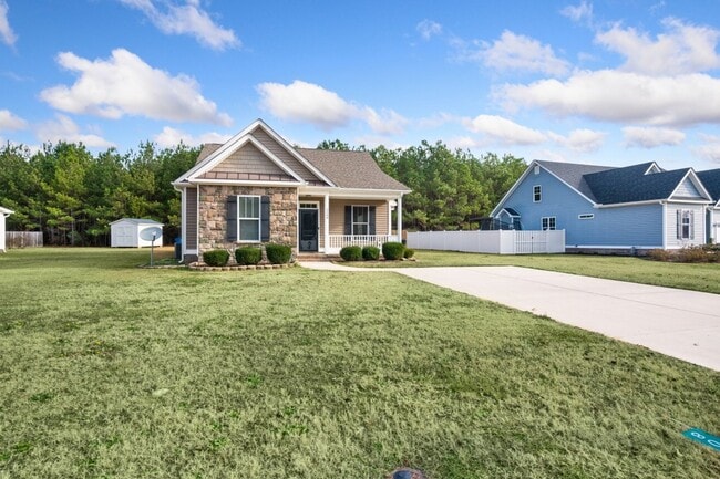 Building Photo - 2508 Chelsea Dr NW