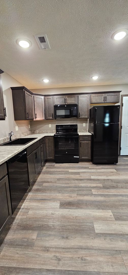 Foto del edificio - Newly constructed 2 bedroom apartment