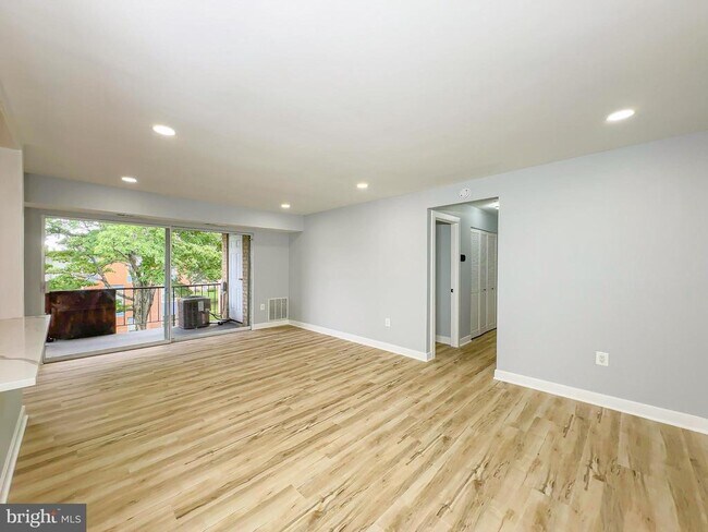 Foto del edificio - 3861 St Barnabas Rd