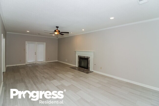 Building Photo - 6635 Kirby Oaks Cove S