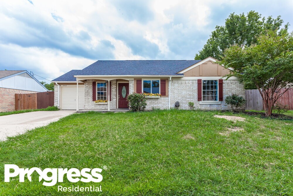 2402 Villanova St, Arlington, TX 76018 House for Rent in Arlington