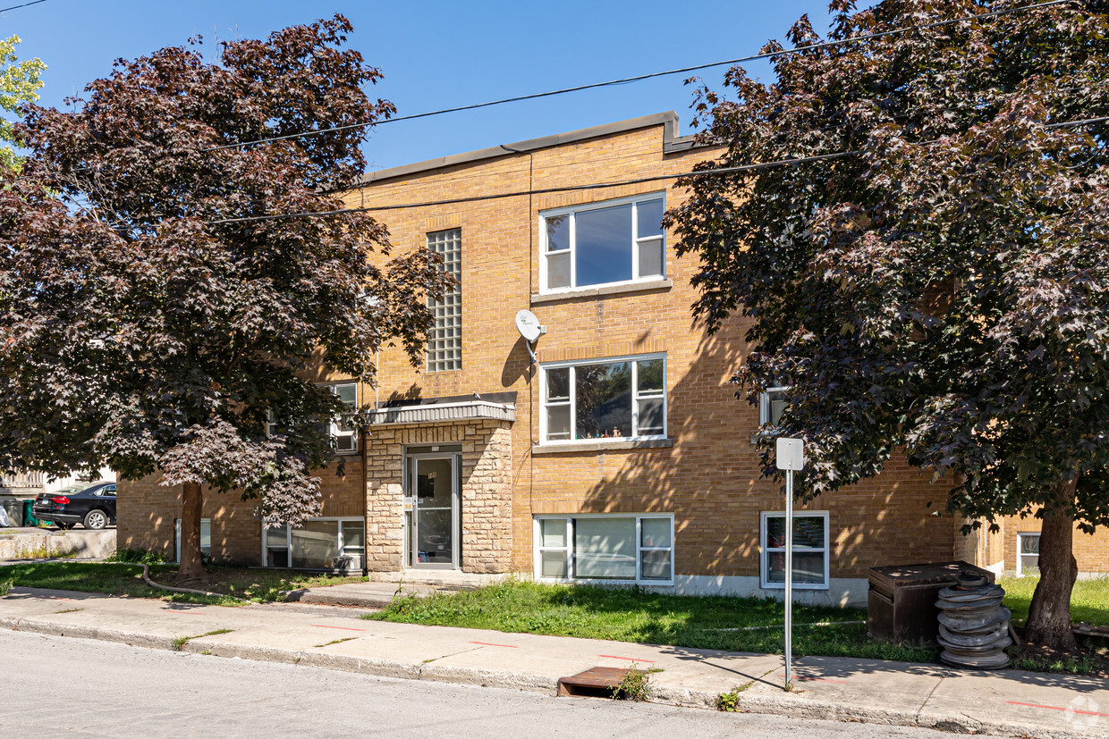 Primary Photo - 105 Springfield Rd