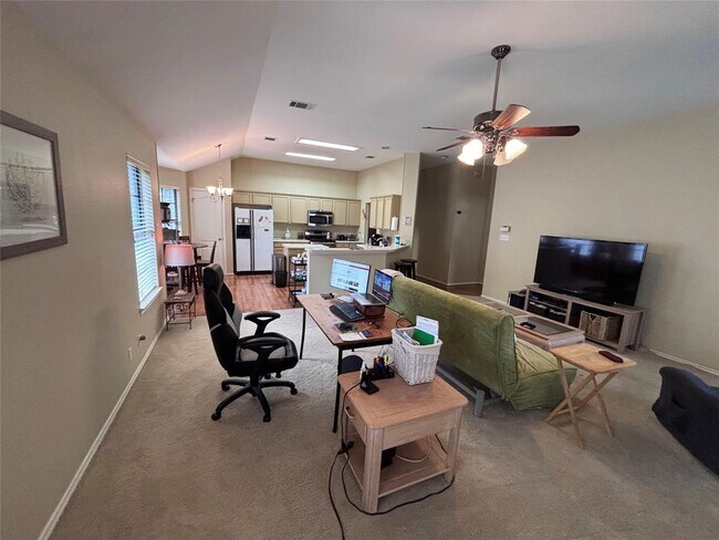 Foto del edificio - 1316 Mesquite Rd