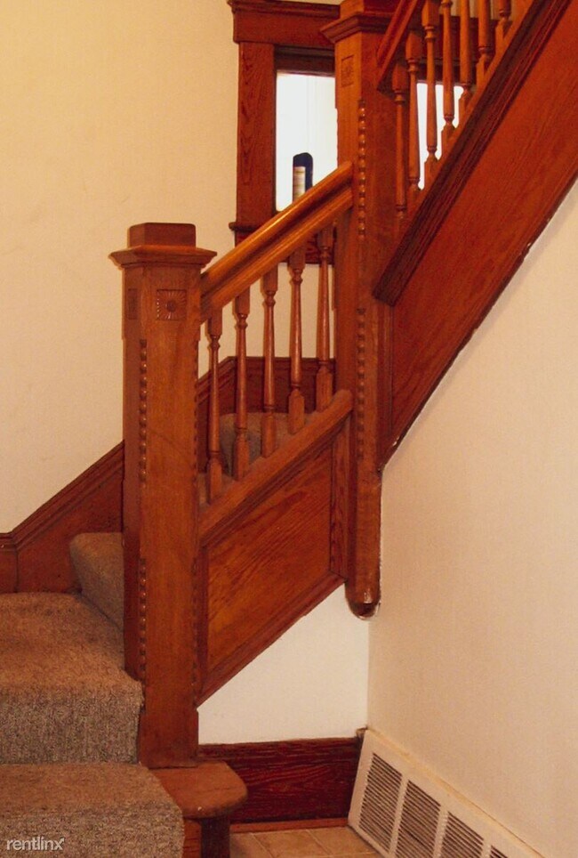 Foto del edificio - 6 br, 2 bath House - 512 Hill St 512 Hill