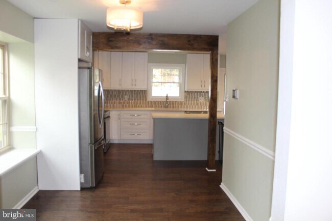 Foto del edificio - 252 Marble Ct