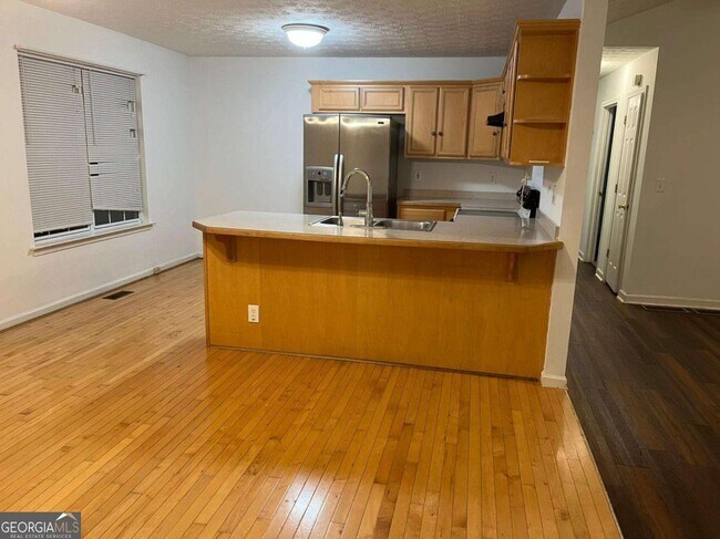 Foto del edificio - 6441 Wildwood Trail