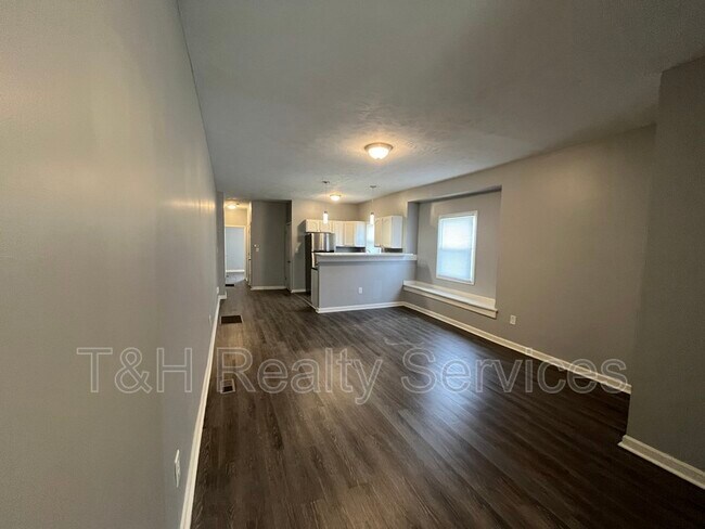 Foto del edificio - 2832 Central Ave