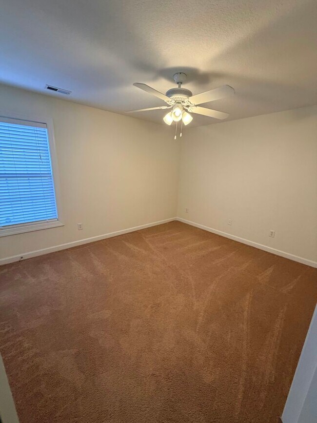 Building Photo - Beautiful 4-Bedroom Home with In-Law Suite "ASK ABOUT OUR ZERO DEPOSIT"