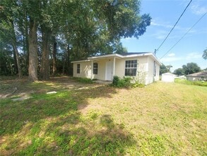 Building Photo - 15 Larch Dr