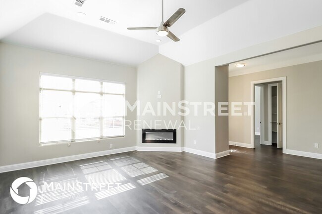 Foto del edificio - 8821 Creek Run Rd