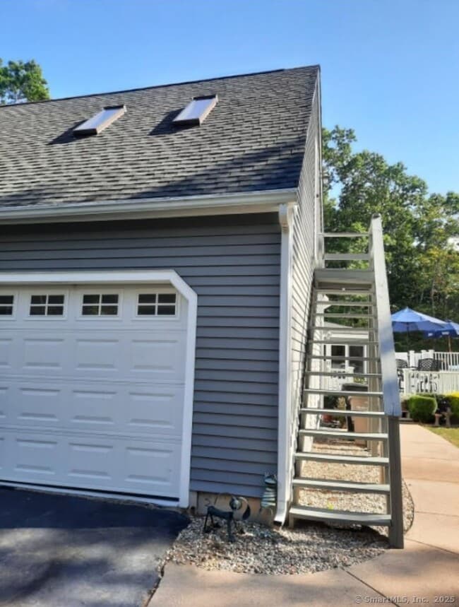 Building Photo - 358 Toby Hill Rd
