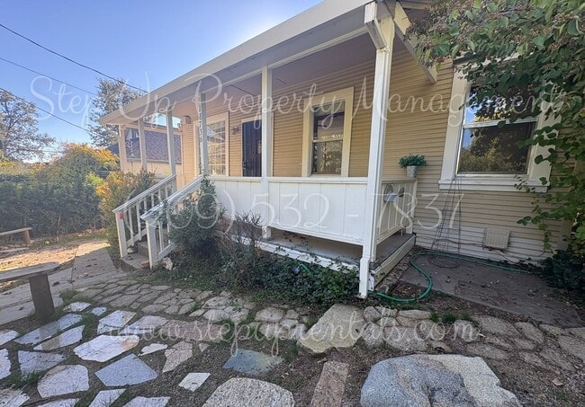 Building Photo - Charming 3-Bedroom Home in Tuolumne, CA – ...