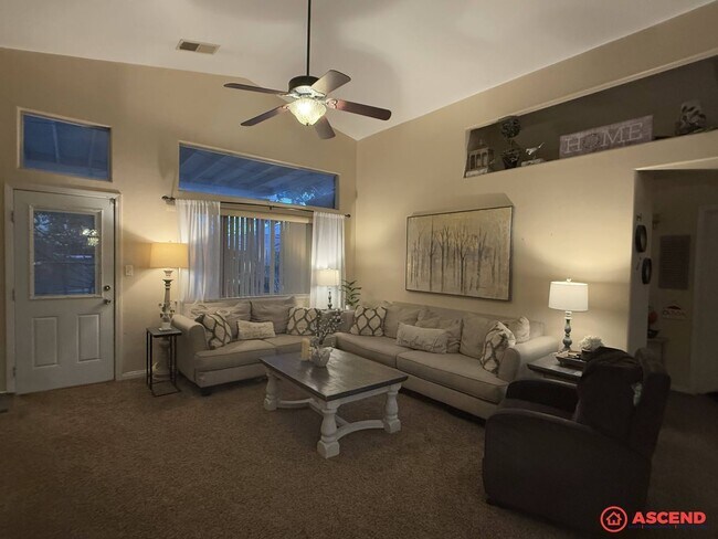 Foto del edificio - Stunning Home In Rosedale!