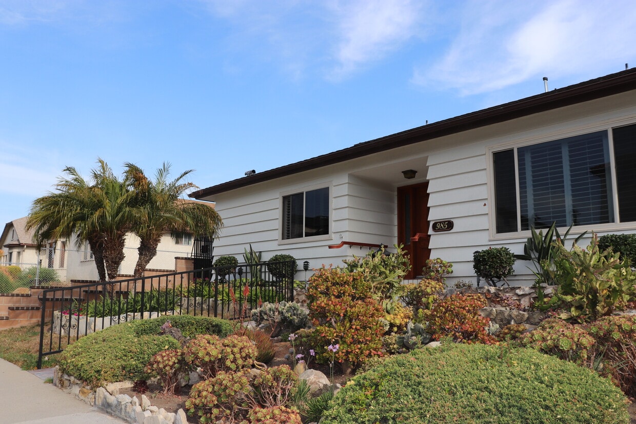 985 W 9th St Apartments in San Pedro, CA