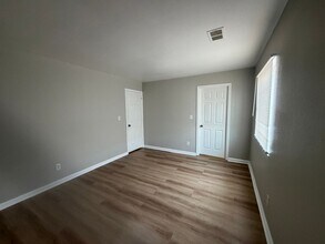 Building Photo - 8929 Brigadier Dr