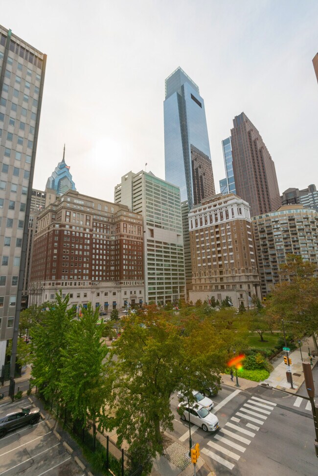Foto del edificio - 1533 Cherry St
