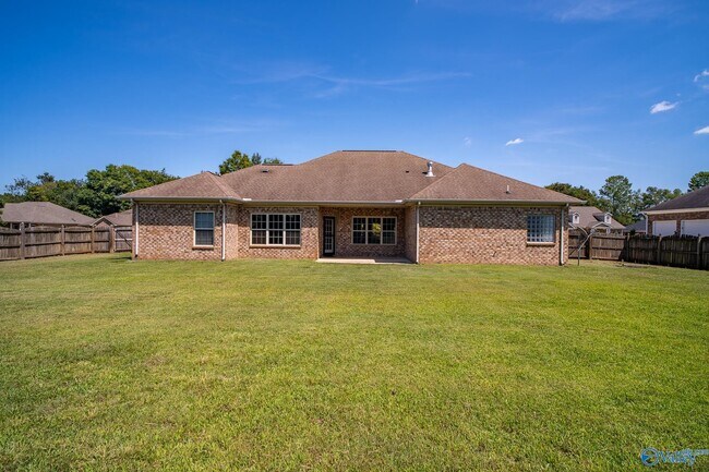 Building Photo - 178 Sarah Jane Dr