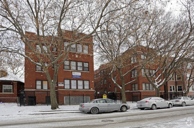 7237 - 7239 S Bennett Ave - 7237-7243 S Bennett Ave