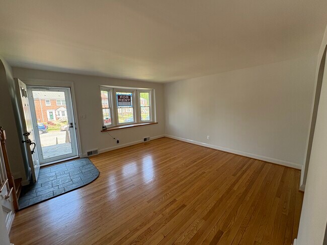 Foto del edificio - 111 Glen Argyle Rd