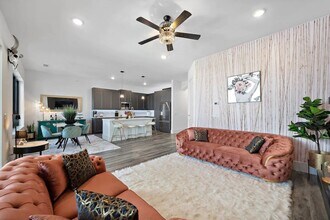 Building Photo - 15260 TX-105