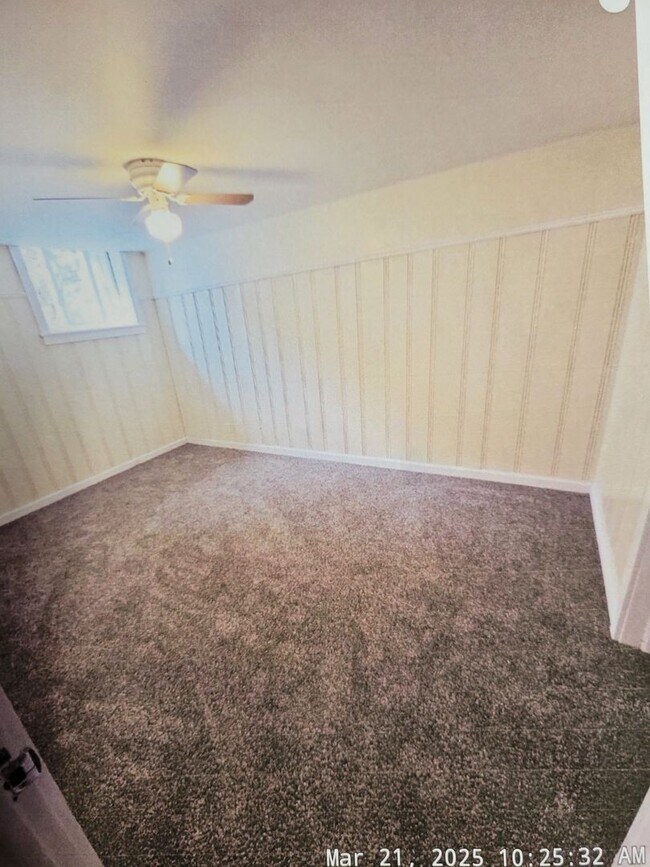 Foto del edificio - 621 Benton Blvd