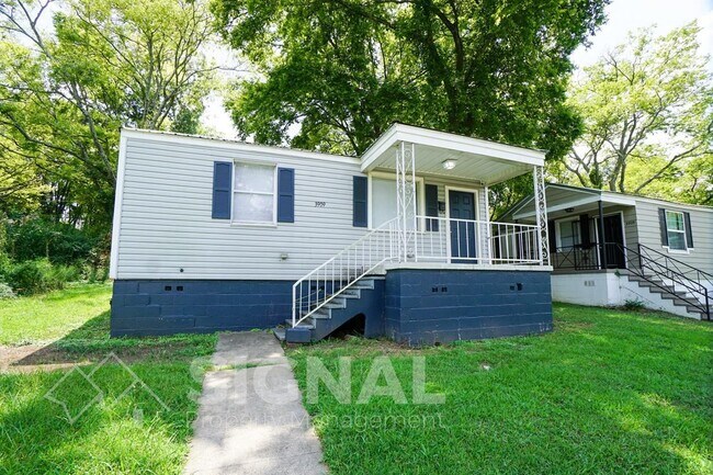 Building Photo - 3909 39th Ct N