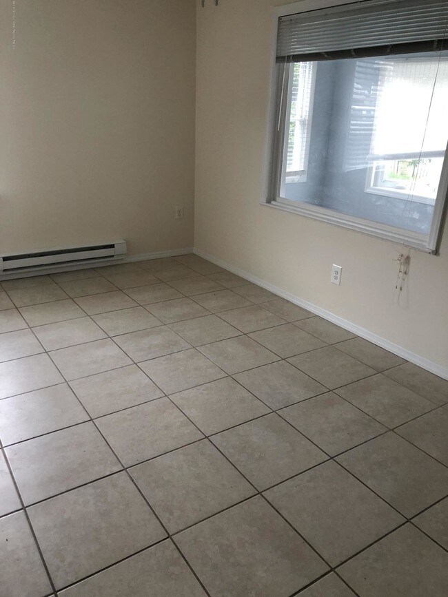 Foto del edificio - 1502 Bay Blvd