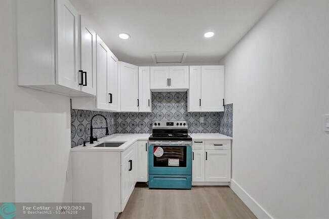 Foto del edificio - 2439 Garfield St