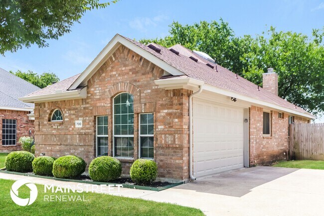 Foto del edificio - 700 Shady Meadow Ln