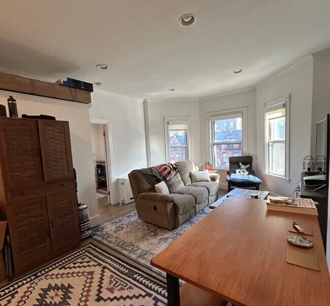 Foto del edificio - 223 Newbury St