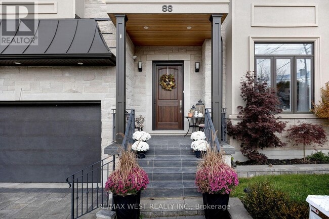 Photo du bâtiment - 88 Yardley Ave