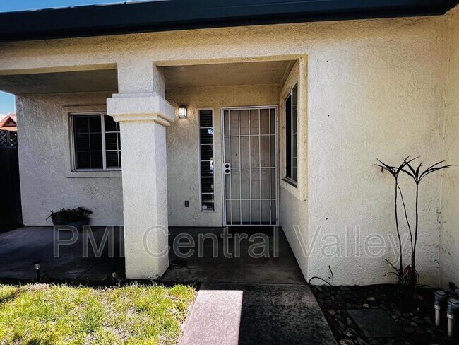 Foto del edificio - 3492 Gerald Ct