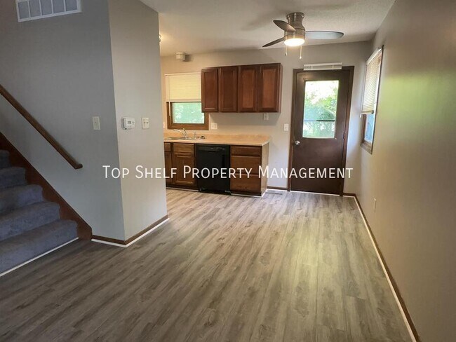 Foto del edificio - 1025 6th St NW