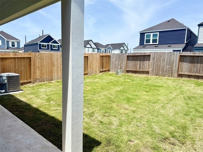 Foto del edificio - 2911 Needham Gdn Ln