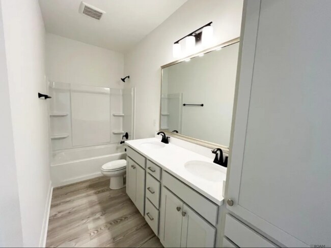 Foto del edificio - 13132 Hawk Creek St