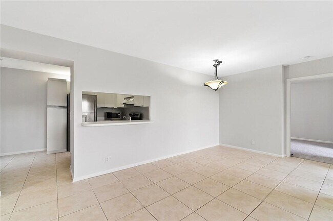 Foto del edificio - 10730 NW 14th St