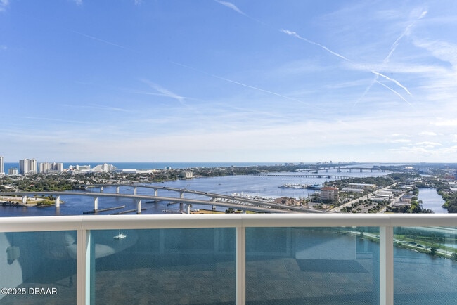 Foto del edificio - 231 Riverside Dr