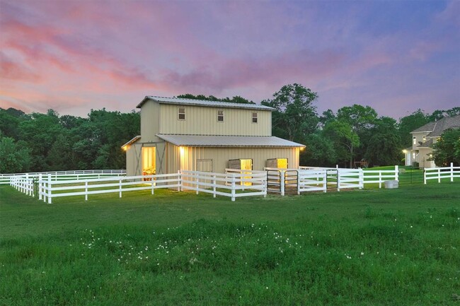 Building Photo - 24017 Old Dobbin Plantersville Rd