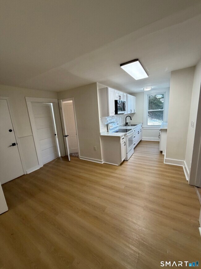 Foto del edificio - 473 Amity Rd