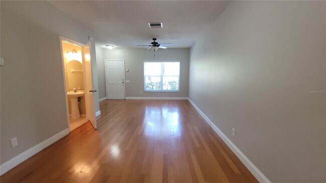 Foto del edificio - 6235 Bayside Key Dr