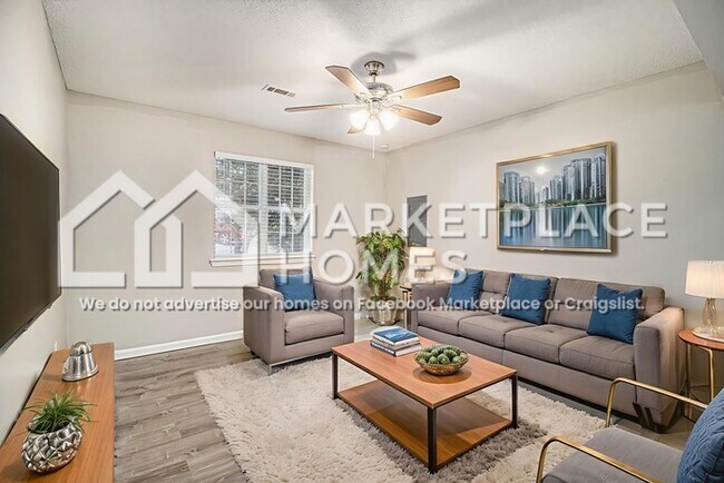 Foto del edificio - 5028 Chadwick Ct