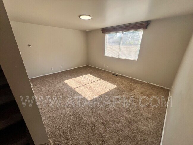 Foto del edificio - 363 Hampton Ave S