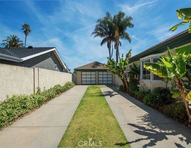 Building Photo - 1119 Sunflower Ave