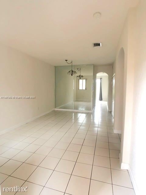 Foto del edificio - 3 br, 2 bath House - 7200 NW 177th St # 111-7