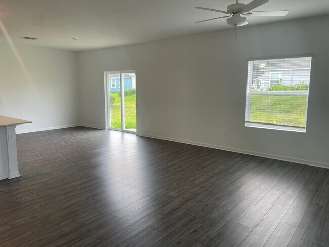 Foto del edificio - 3170 NE 36th Pl