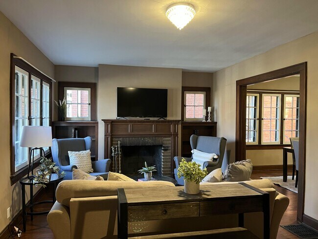 Foto del edificio - 1345 Highland St