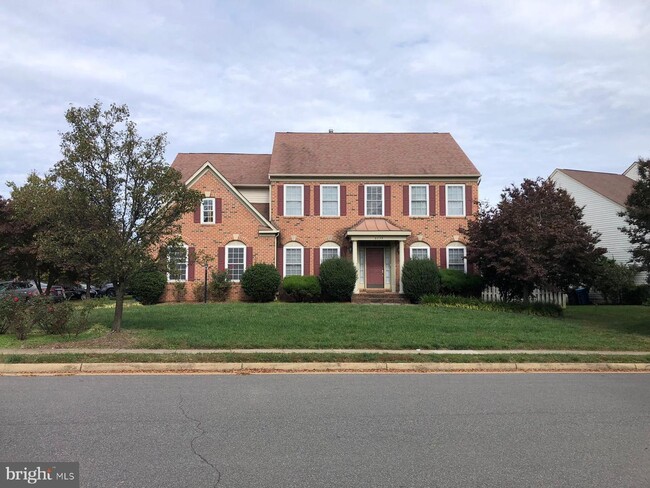 Building Photo - 6239 Willowfield Way