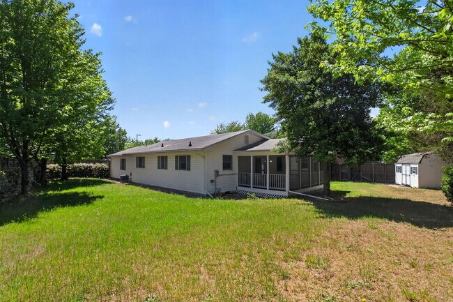 Foto del edificio - 21909 Pegg Rd