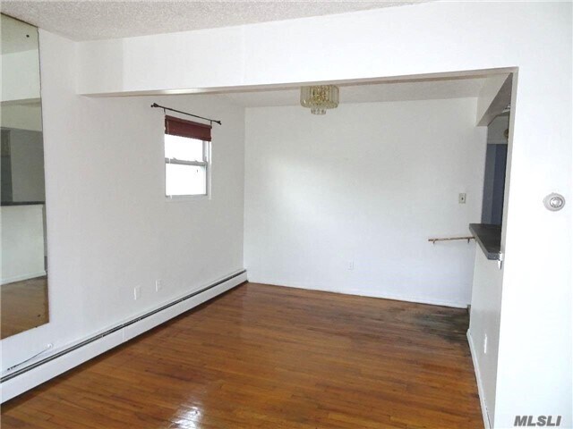 Foto del edificio - 148-19 230th Pl